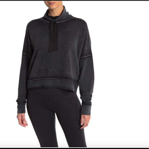 Free People Tops - Free People FP Movement NWT Lara pullover size LRG